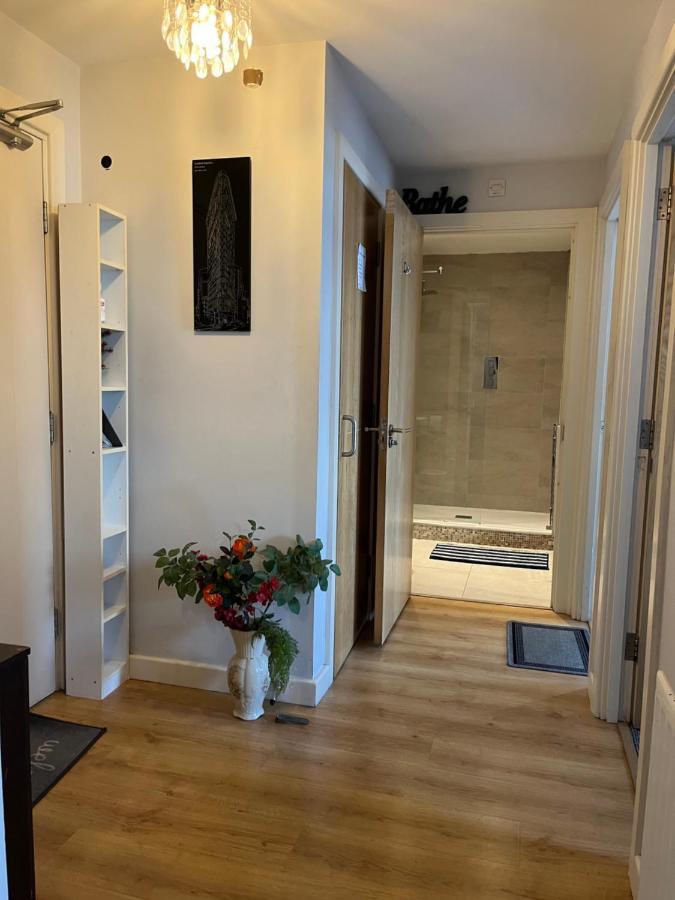 London Luxury Holiday Home B Bagian luar foto